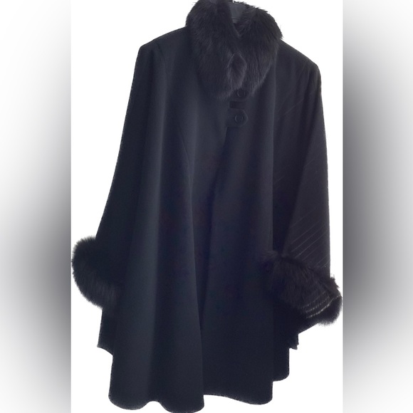 EUC Wool Cashmere Fox fur cape - Picture 2 of 15
